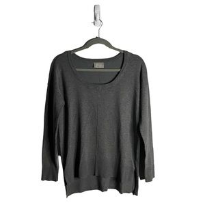 Cyrus Women's Gray Soft Knit Long Sleeve Top